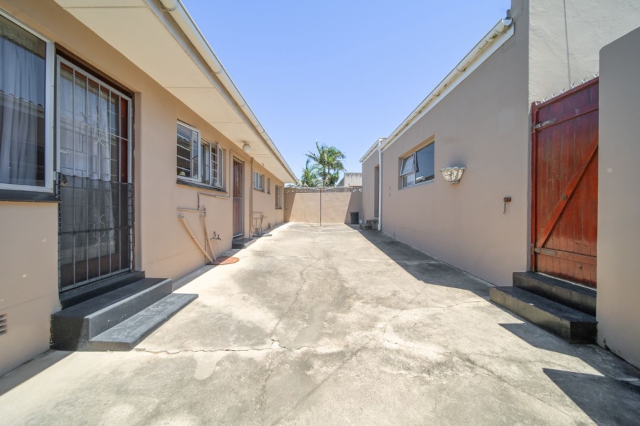 3 Bedroom Property for Sale in Sunnyridge Eastern Cape